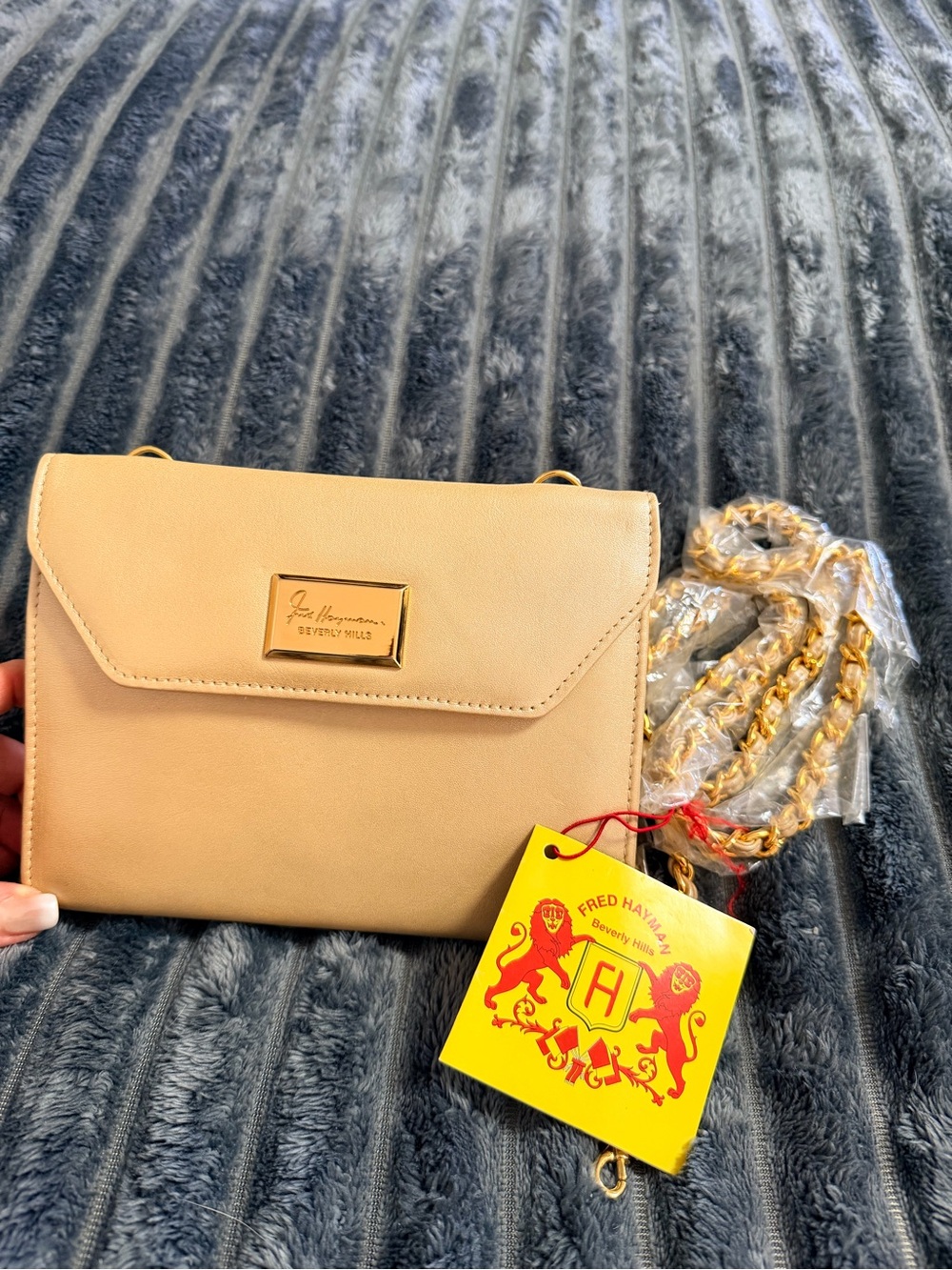 Gold Metallic Crossbody Bag with Gold Chain. Collector’s addition